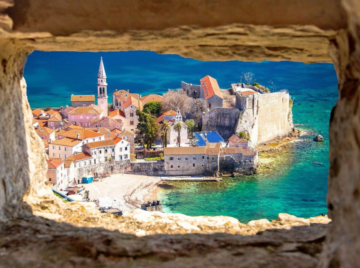 uploads/Budva_Altstadt.jpg
